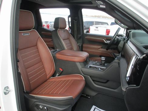 Used 2025 GMC Sierra 1500 Denali Ultimate image 24