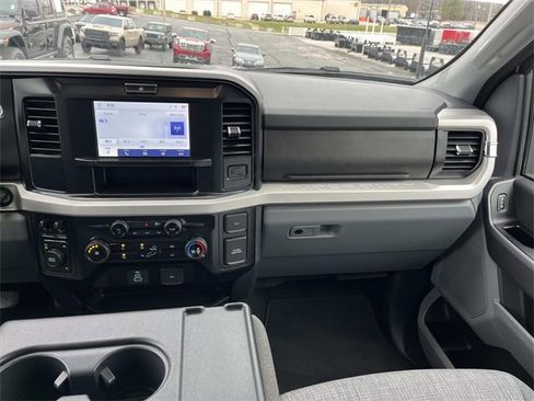 Used 2025 Ford F250 XLT image 14