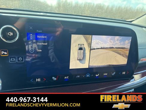 New 2026 Chevrolet Traverse Z71 w/ Driver Confidence Package image 27