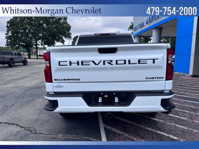 New 2026 Chevrolet Silverado 1500 Custom w/ Turbomax Blackout Package