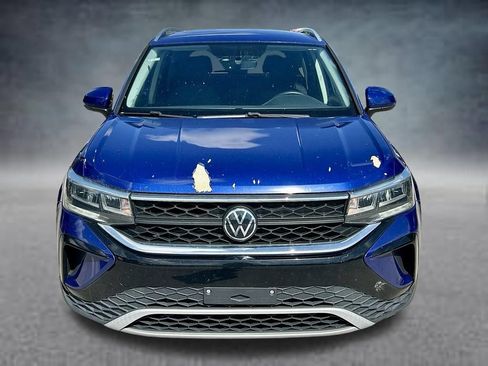 Used 2022 Volkswagen Taos SE AWD/4WD image 2