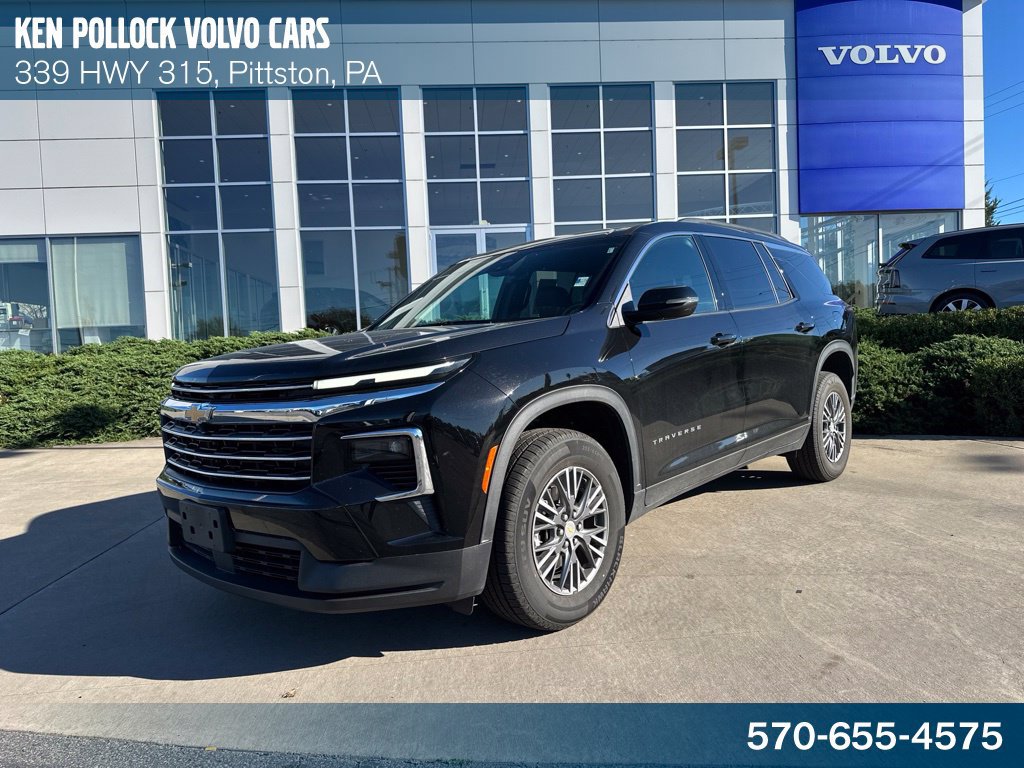 Used 2026 Chevrolet Traverse LT AWD/4WD image 1