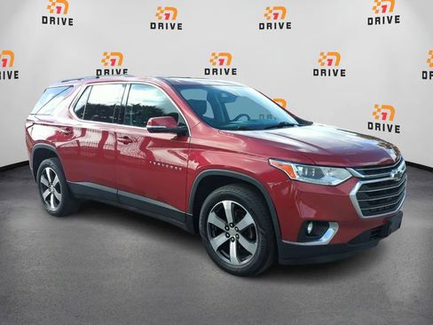 Used 2019 Chevrolet Traverse LT w/ LT Premium Package image 7