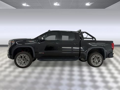 Used 2024 GMC Sierra 1500 AT4 w/ Technology Package AWD/4WD image 2