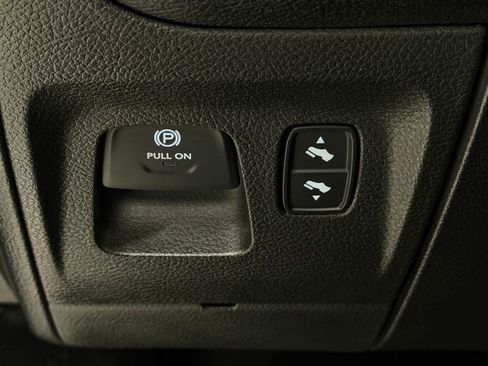 Used 2020 RAM 1500 Laramie AWD/4WD image 14
