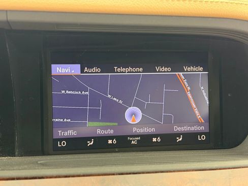 Used 2011 Mercedes-Benz S 550 4MATIC image 18