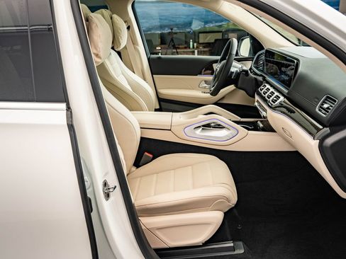 New 2026 Mercedes-Benz GLS 450 4MATIC image 26