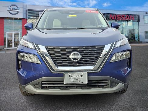 Certified 2023 Nissan Rogue SV image 2