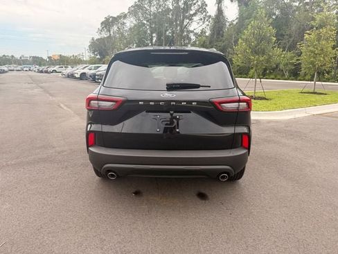 Used 2026 Ford Escape ST-Line FWD image 8