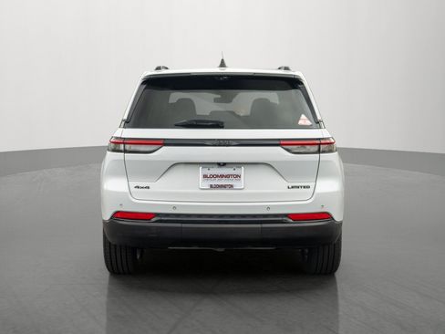 Used 2023 Jeep Grand Cherokee Limited w/ Luxury Tech Group II AWD/4WD image 6
