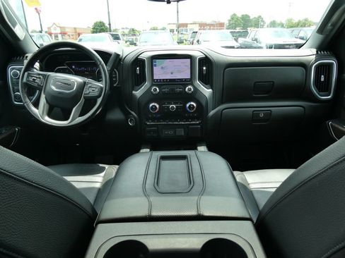Used 2022 GMC Sierra 3500 Denali w/ Denali Black Diamond Edition AWD/4WD image 23