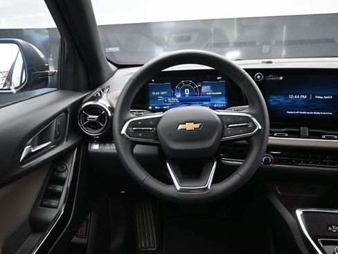 New 2026 Chevrolet Equinox LT w/ Convenience Package II AWD/4WD image 49