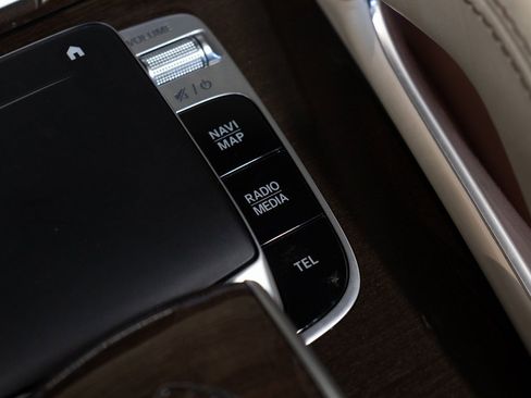 Used 2021 Mercedes-Benz Maybach GLS 600 4MATIC image 49