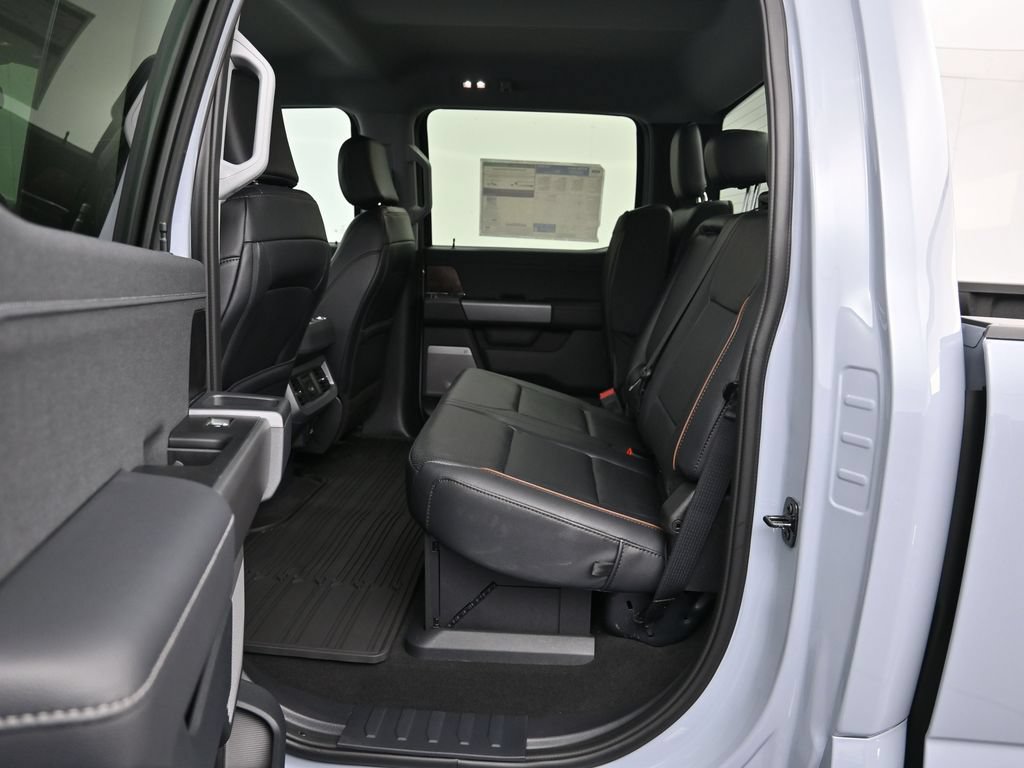 New 2026 Ford F250 Lariat w/ Black Appearance Package AWD/4WD image 23