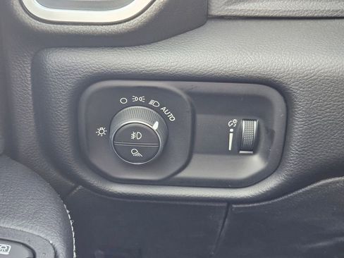New 2026 RAM 2500 Big Horn AWD/4WD image 18