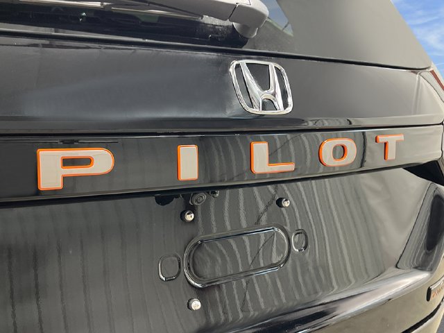 New 2026 Honda Pilot TrailSport image 10
