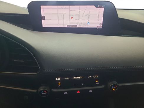 Used 2021 MAZDA MAZDA3 s FWD image 14