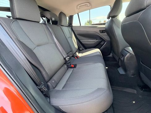 Used 2024 Subaru Crosstrek 2.0i Premium AWD/4WD image 24