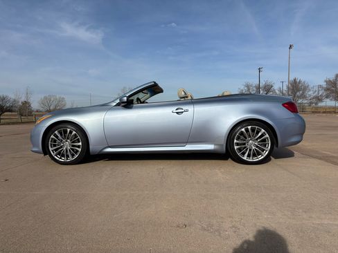 Used 2011 INFINITI G37 2dr Base w/ Premium Pkg image 31