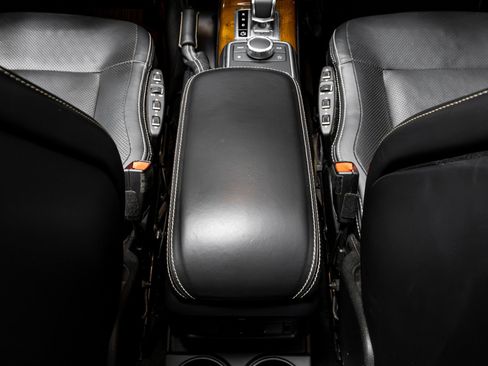 Used 2015 Mercedes-Benz G 63 AMG G 63 AMG 4MATIC image 26