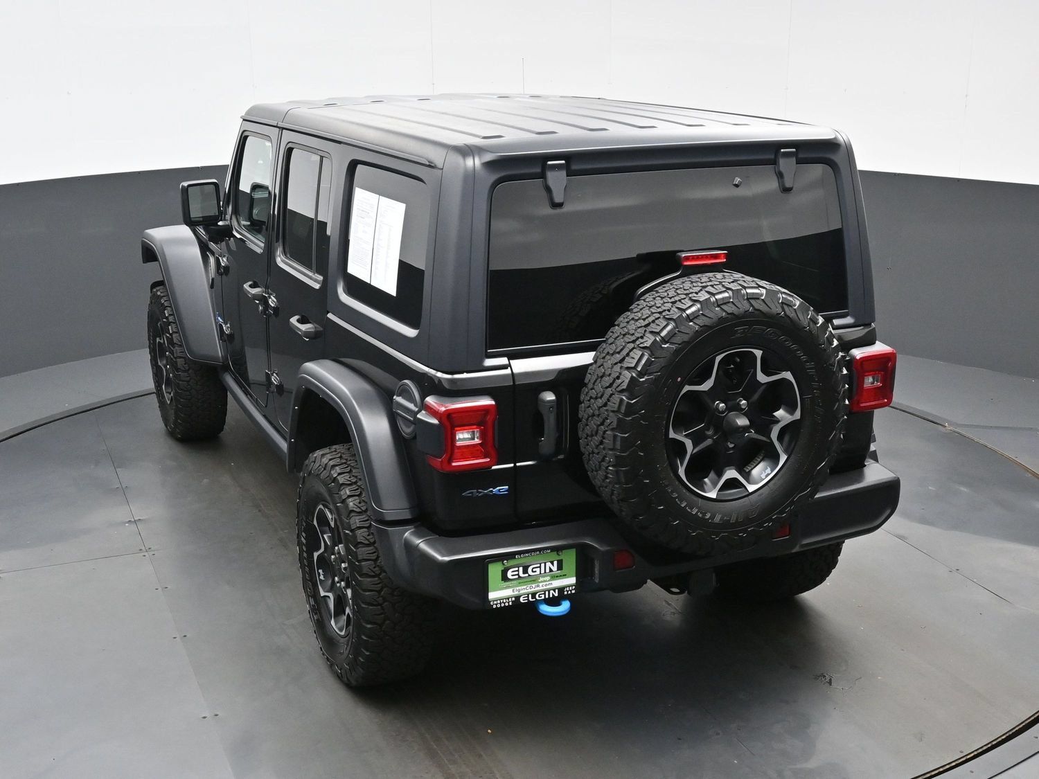 Used 2021 Jeep Wrangler Unlimited Rubicon 4xe w/ Cold Weather Group AWD/4WD image 36