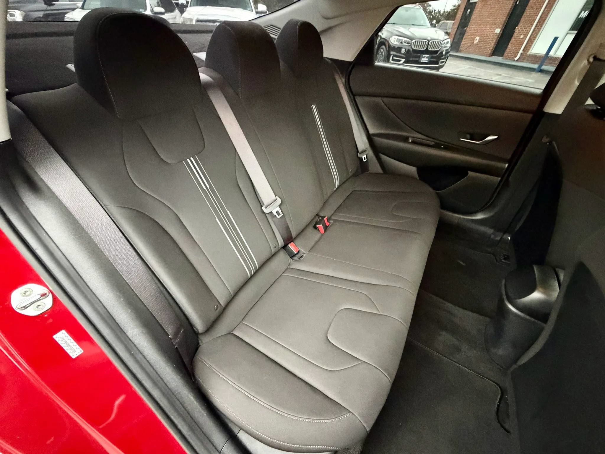 Used 2021 Hyundai Elantra SEL FWD image 10