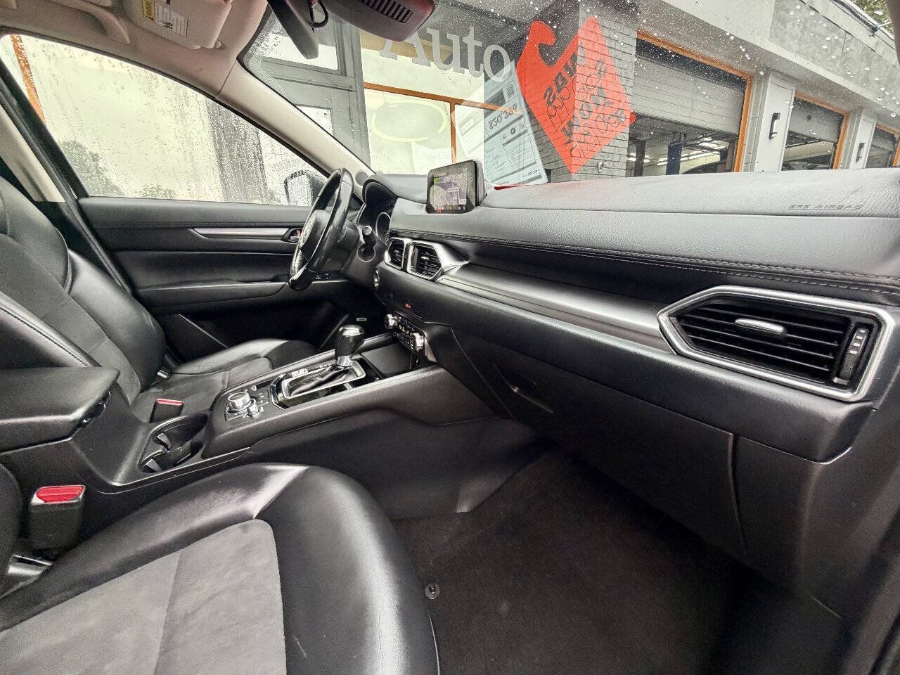 Used 2018 MAZDA CX-5 Touring w/ Preferred Equipment Package AWD/4WD image 32