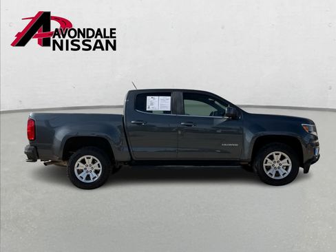 Used 2017 Chevrolet Colorado LT w/ LT Convenience Package image 8