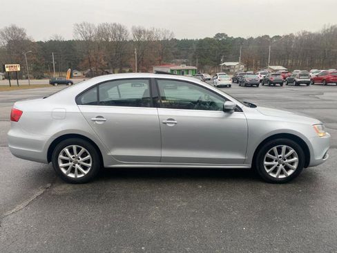 Used 2014 Volkswagen Jetta SE image 5