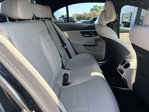 Used 2026 Mercedes-Benz C 300 Sedan image 9