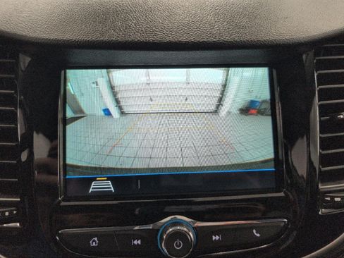 Used 2018 Chevrolet Trax LT w/ LT Convenience Package FWD image 14