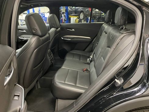 Used 2021 Cadillac XT4 Premium Luxury image 17