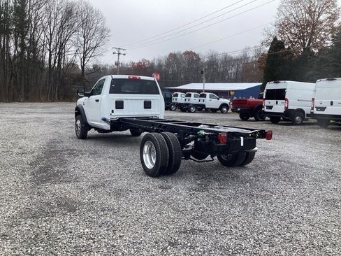 New 2026 RAM 5500 Tradesman w/ Chrome Appearance Group image 5