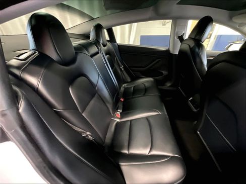 Used 2021 Tesla Model 3 Long Range AWD/4WD image 16