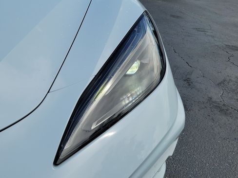Used 2023 Chevrolet Corvette Stingray Preferred Conv w/ Z51 Performance Package RWD image 3