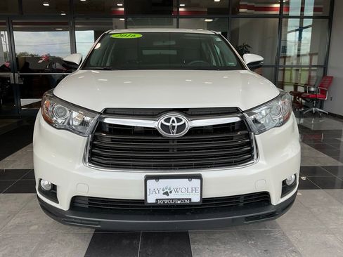 Used 2016 Toyota Highlander Plus w/ Protection Package #3 AWD/4WD image 2
