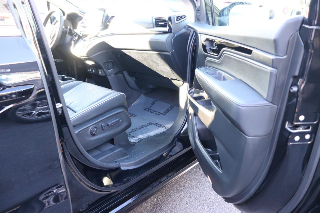 Used 2026 Honda Odyssey Elite image 17