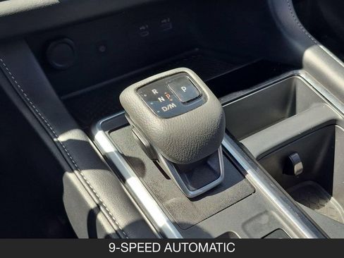 Used 2025 Nissan Pathfinder SL w/ SL Premium Package FWD image 21