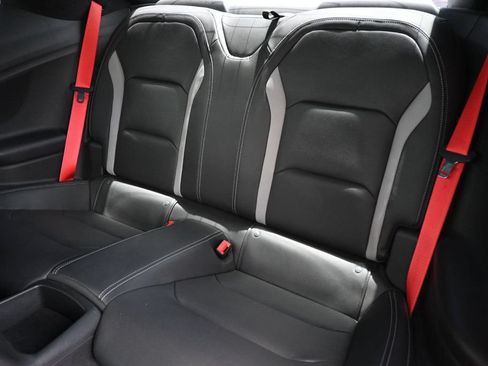 Used 2020 Chevrolet Camaro SS RWD image 17