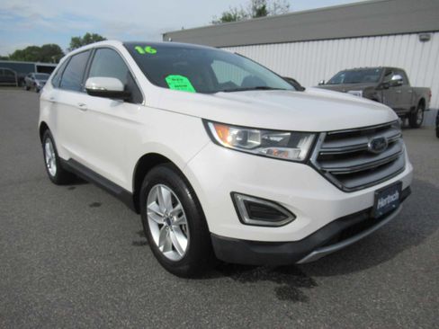 Used 2016 Ford Edge SEL w/ Equipment Group 201A AWD/4WD image 3