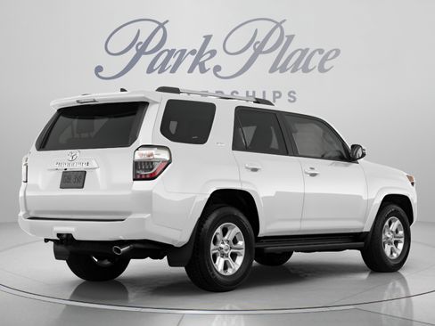 Used 2023 Toyota 4Runner SR5 Premium w/ Moonroof Package AWD/4WD image 3