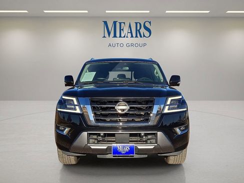Used 2024 Nissan Armada SL image 9