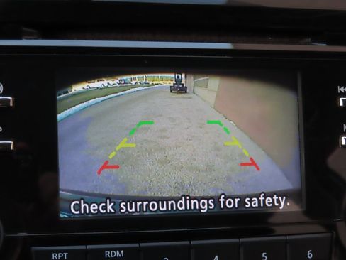 Used 2018 Nissan Rogue Sport S w/ S Appearance Package image 5