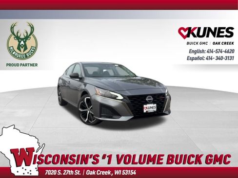 Used 2024 Nissan Altima 2.5 SR image 1