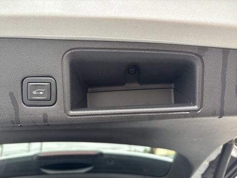 Used 2019 GMC Terrain SLT w/ Preferred Package image 29