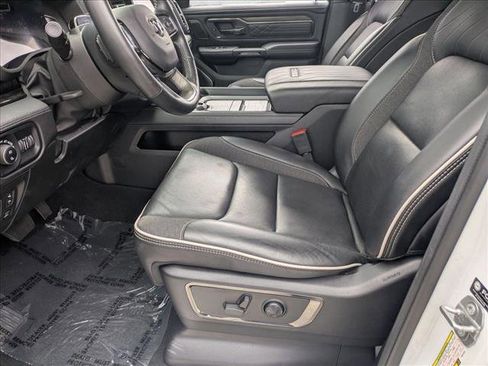 Used 2025 RAM 1500 Limited AWD/4WD image 14