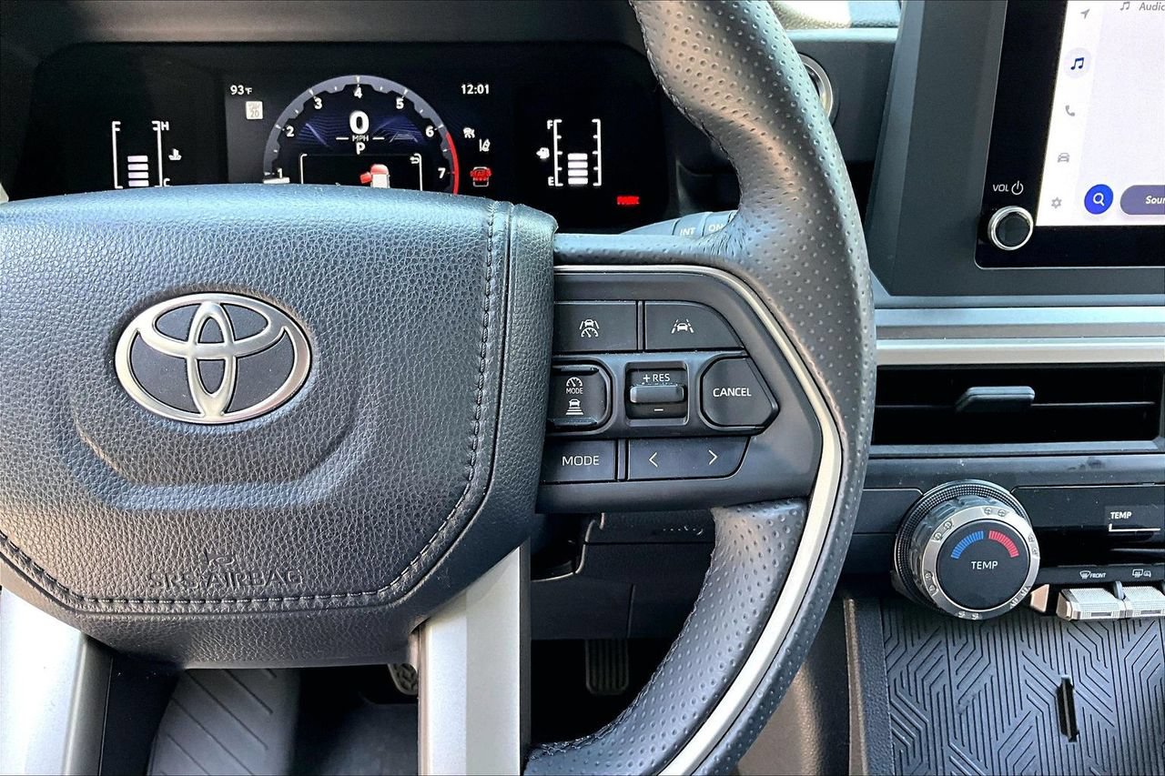 Used 2026 Toyota 4Runner SR5 RWD image 11