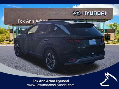 New 2026 Hyundai Tucson SEL image 3
