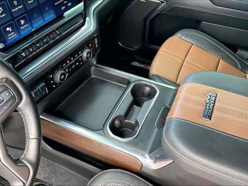 Used 2024 Chevrolet Silverado 3500 High Country w/ High Country Premium Package AWD/4WD image 15
