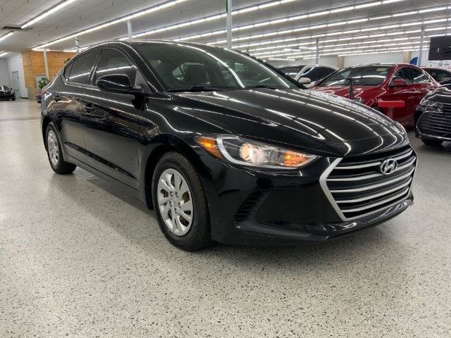 Used 2018 Hyundai Elantra SE FWD image 4